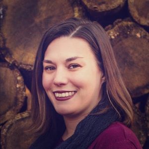 Meet your Posher, Corinne